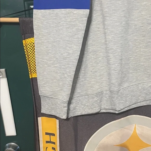 Gray Rams Sweater - Picture 4 of 8